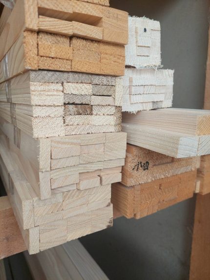 Drvena letvica 1 cm x 1 cm